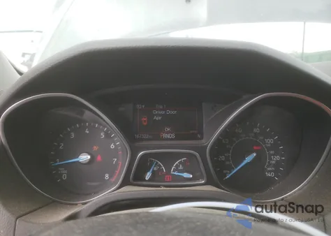 2016 Ford Focus Titanium z USA, uszkodzony, nr VIN 1FADP3N22GL259774